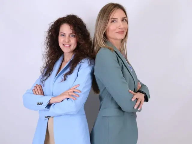 We offer permanent solution to hair loss Under the expert supervision of Dr. Anastasios Vekris, our medical teams possess the knowledge and experience to successfully perform all types of hair loss treatments and hair transplantation procedures, both in Greece and internationally.